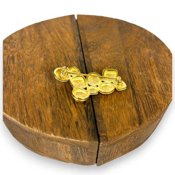 VINTAGE BLACK/WHITE ENAMELED GOLD PLATED SQUARE AND ROUND SHAPE BROOCH - Picture 5 of 9